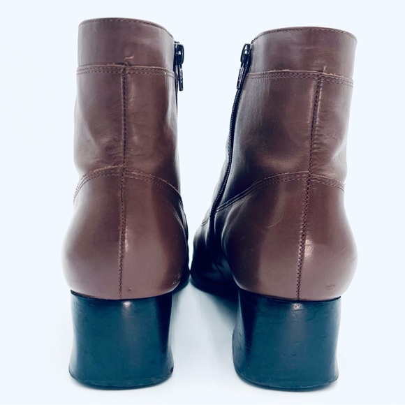 VTG 90s Brown Leather Boots Ankle Inner Zipper 2” Heel Sz 9 - Picture 2 of 7